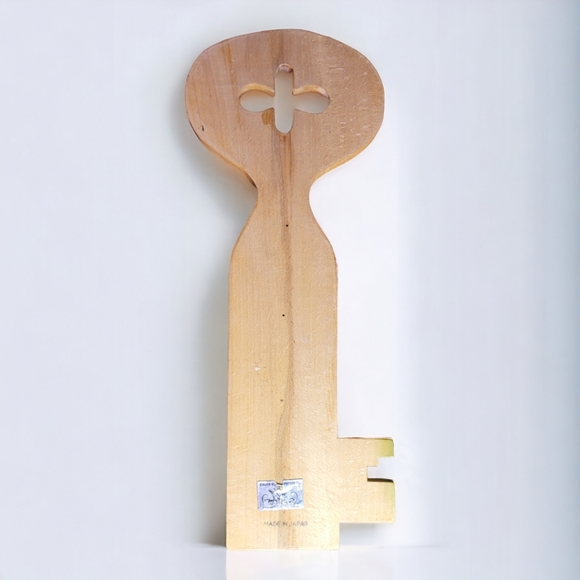 Vintage wooden key  holder with hooks for keys  floral painted design, Japan - Picture 4 of 6